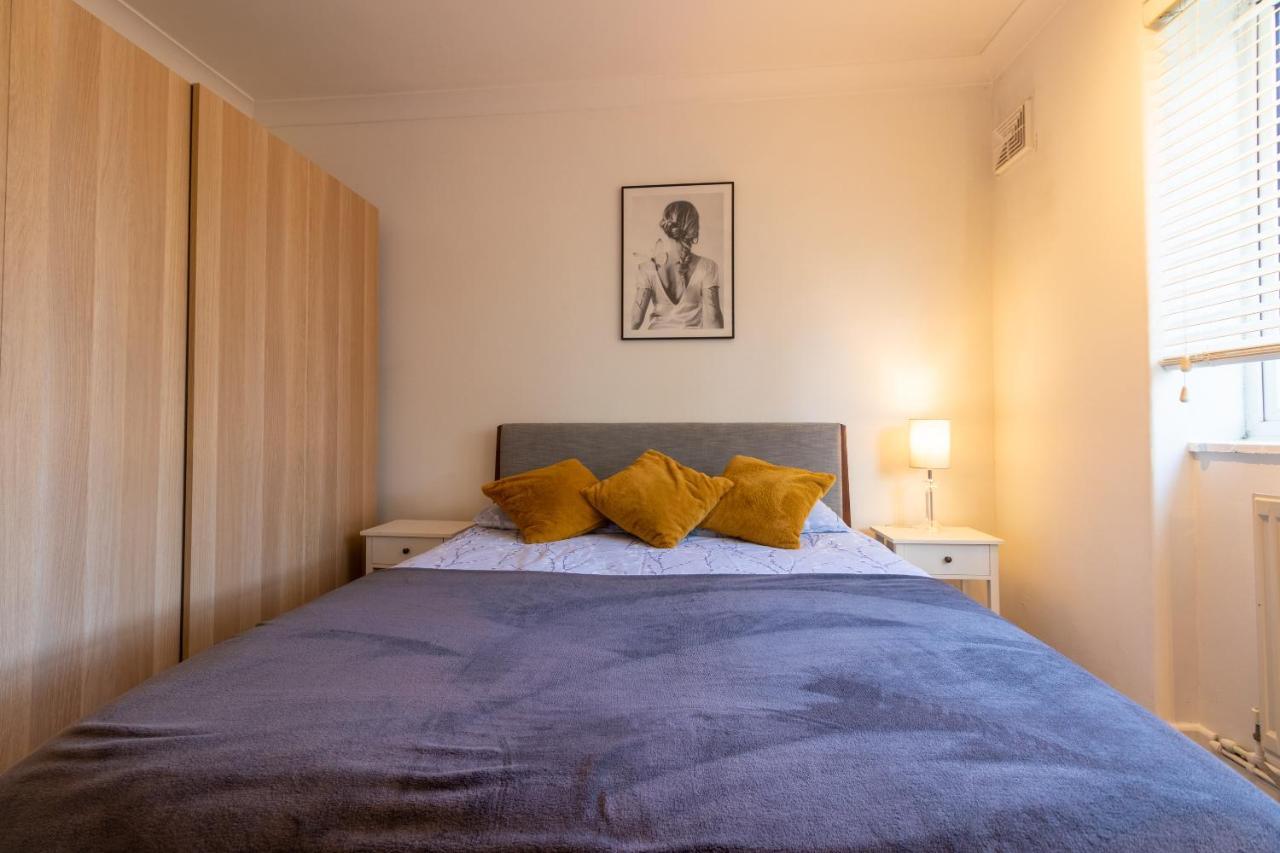 Stylish And Well Equipped Flat In Stockwell Appartement Londen Buitenkant foto